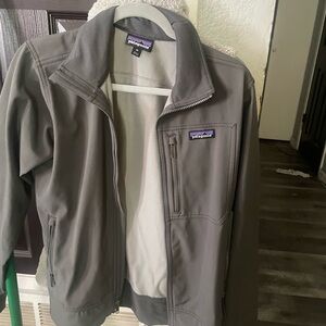 Patagonia Men's Performance Jacket in Gray
